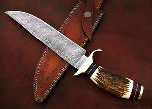 Custom Handmade Damascus Steel Stunning Hunting Knife with Amazing Stag Horn Handle