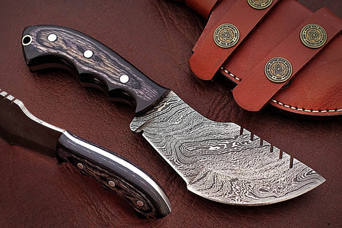Custom Handmade Damascus Steel Amazing Tracker Knife with Beautiful Colored Wood Handle