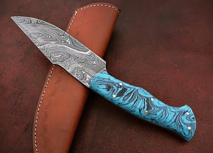 Custom Handmade Damascus Steel Stunning Hunting Knife with Beautiful Resin Sheet Handle