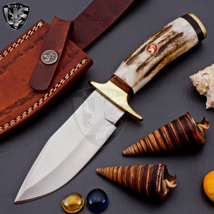 Custom Made Beautiful Hunting Knife with Stag/Antler on Handle