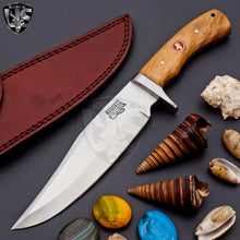 Load image into Gallery viewer, Custom Hand Made Damascus Steel Hunting Bowie knife Cherry Wood on Handle
