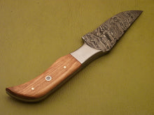 Load image into Gallery viewer, Custom Made Damascus Steel Hunting Knife with Beautiful Olive Wood Handle
