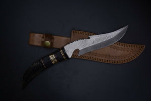 Custom Handmade Damascus Steel Bowie Knife with Horn Handle