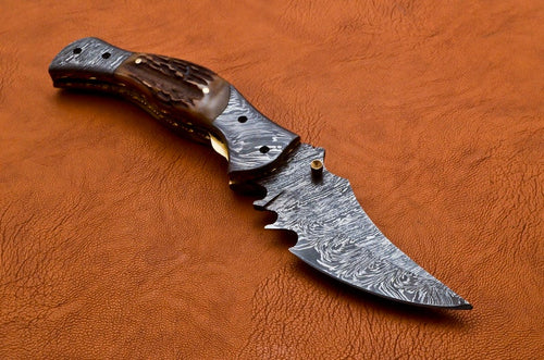 Custom Hand Made Damascus Steel  hunting Pocket Knife with Stag Horn Handle