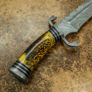 Custom Hand Made Damascus Steel Beautiful Stag Horn Bowie Knife