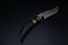 Load image into Gallery viewer, Custom Handmade Damascus Steel Bowie Knife with Horn Handle